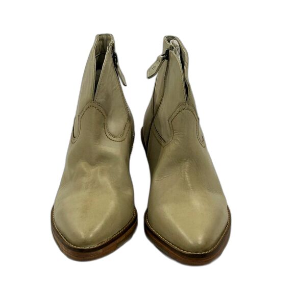 Vintage Foundry Co Boots Women’s Size 7.5 Color Cream Western Design 2.75”H Heel - Picture 3 of 11